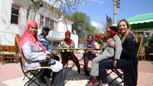 Bir mülteci aileye de sen sahip çık