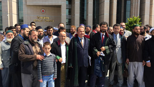 Cumhuriyet yazarlarının aşağılama davasında karar