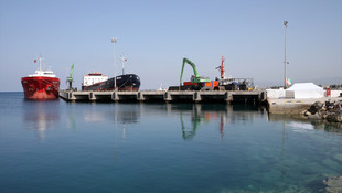 Dikili'de göçmenler için hazırlıklar sürüyor