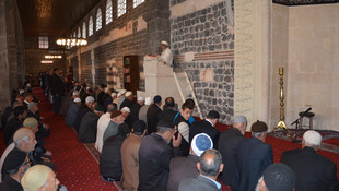 Diyarbakır Ulu Camide Regaip Kandili programı düzenlendi