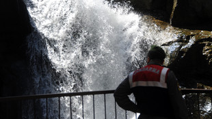 Düzce'de şelaleden düşen Suriyeli çocuk kayboldu