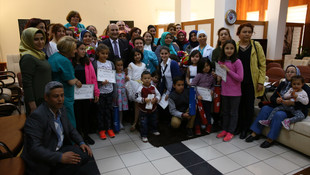 Ebeler doğumunda bulundukları çocuklarla buluştu