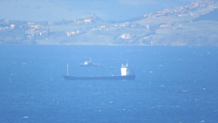 Ege Denizinde gemi karaya oturdu