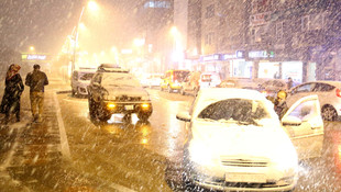 Erzurum'a nisan ayında kar yağdı