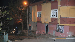 Metan gazı felaketi çevredeki evlerde zarara yol açtı