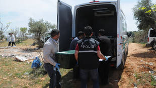 Gaziantep'te moloz yığınları arasında ceset bulundu