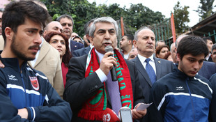 Gaziosmanpaşa Stadı önünde yıkım protestosu