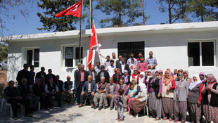 Gençlerden evlenememe eylemi