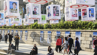 Güney Kore'de yarın sandık başına gidiliyor