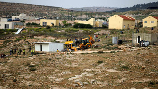 İsrail'den Filistinlilere ait yapılara yıkım