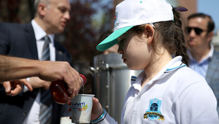 İstanbul Ziraat Odasından vatandaşlara süt ikramı