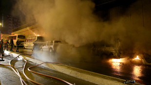 İstanbulda 5 araç kundaklandı