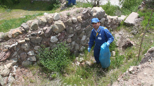 Çankırıda Japon yöneticiler mescit çevresini temizledi