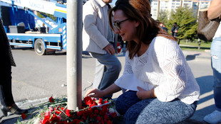 Kazada ölen arkadaşları için eylem yaptılar