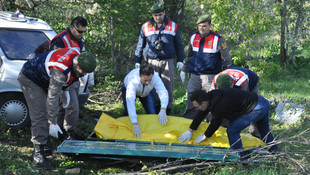 Kazada yaralandı, sürünerek yardım istedi