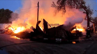 Bursa oto tamirhanesinde çıkan yangında iş yeri kullanılamaz hale geldi
