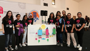 Kız çocukları için STEM Kampları Projesi