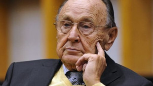 Almanyanın eski Dışişleri Bakanı 89 yaşında vefat etti