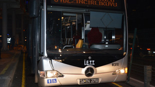 Metrobüsün çarptığı kişi hayatını kaybetti