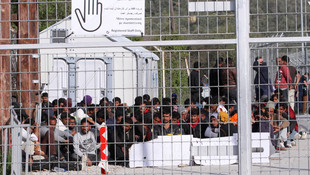 Midilli'deki göçmen kampında açlık grevi