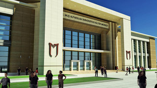 Acı kayıplara sessiz kalmayan rektör festivali iptal etti