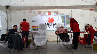 Okul personeli ve öğrencilerden kan bağışı