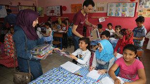 Okulu Suriyeli öğrencilerle paylaşıyorlar