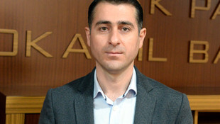 Oyuncu Gruda'nın sahnedeki fotoğrafları kaldırdığı iddiası