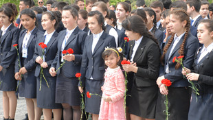 Özbekistan’da Emir Timur’un doğumunun 680. yılı kutlanıyor