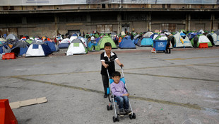Pire Limanı'nda sığınmacıların yaşam savaşı
