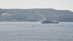 Rus askeri gemisi Çanakkale Boğazı'ndan geçti