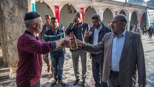 Şanlıurfa'da şafak vakti tirit ikramı