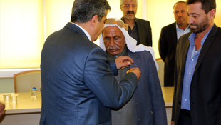 Sezonun ilk arpa hasadı Şanlıurfa'da yapıldı