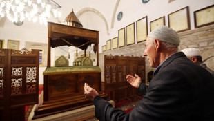 Somuncu Baba Külliyesinde ziyaretçi yoğunluğu