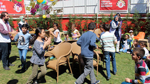Suriyeli ve Türk öğrenciler çocuk bayramını bir arada kutladı