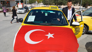 Taksiciler hasılatı şehit aileleri ve gazilere bağışladı