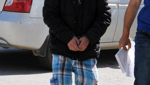 Tartıştığı eşini bıçakla yaraladı