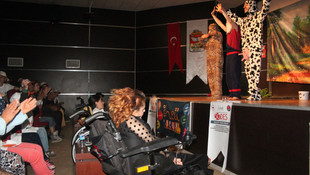 Terör mağduru çocuklara tiyatro