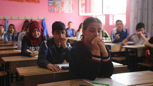 Terör mağduru öğrenciler TEOG sınavına girdi