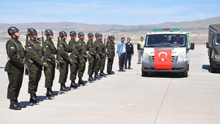 Mardinde şehit askerler için tören düzenlendi