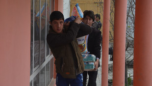 TİKA’dan Afganistan’da öğrenci yurtlarına gıda yardımı