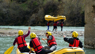 Tuncelili raftingciler Türkiye'yi temsil edecek