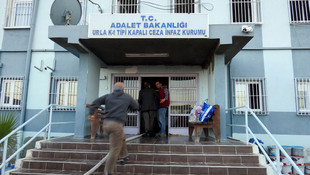 Urla Cezaevi'nde yangın