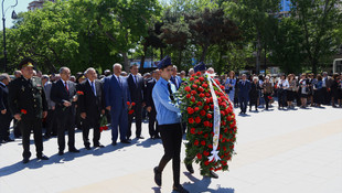 Azerbaycanda Zafer Günü kutlandı