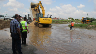Adanada sağanak yağış sonrası hasar tespit çalışmları yapıldı