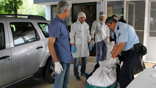 Alman çift evlerinde ölü bulundu