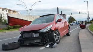 Ankara'da otomobille tır çarpıştı: 4 yaralı