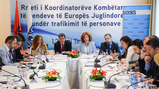 Arnavutluk'ta insan kaçakçılığıyla mücadele toplantısı
