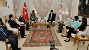 Azerbaycan Milletvekili Pashayeva KKTC'de