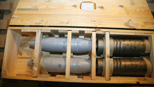 Azerbaycan silah ve mühimmatını yeniliyor